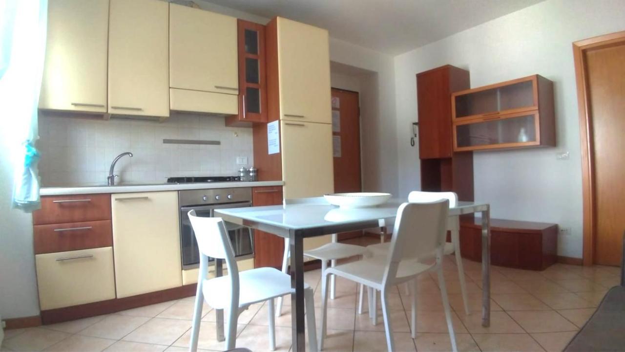Ferienwohnung Cleo Camelia Falconara Marittima Exterior foto